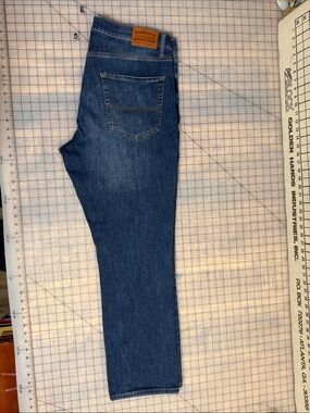 Lucky Brand Men's Medium Blue Slim Straight Jeans 38x32